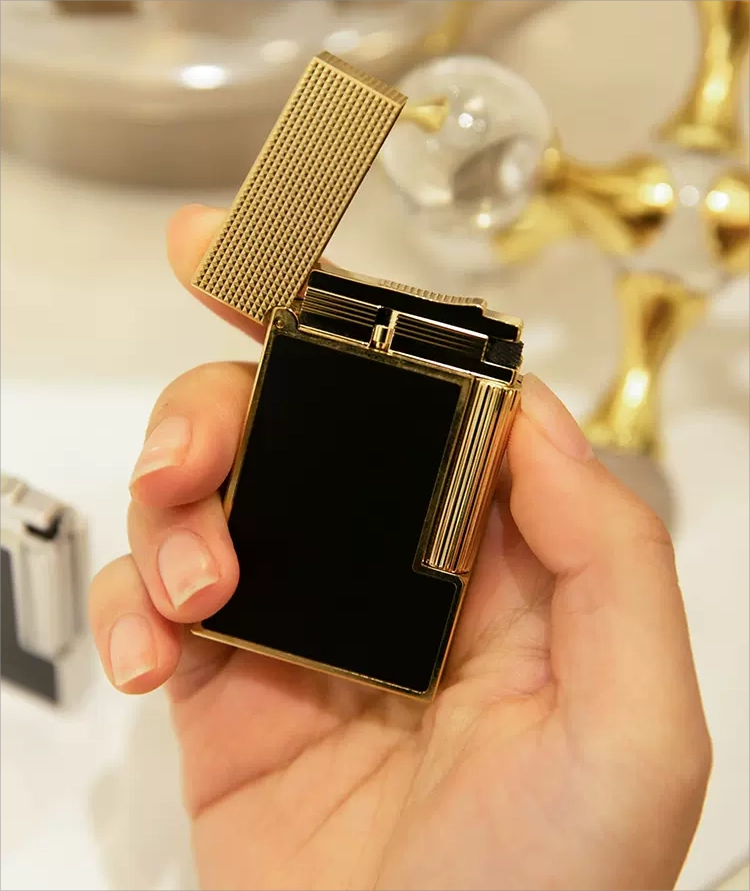 Ligne 2 small brushed yellow gold lighter - Luxury Lighter