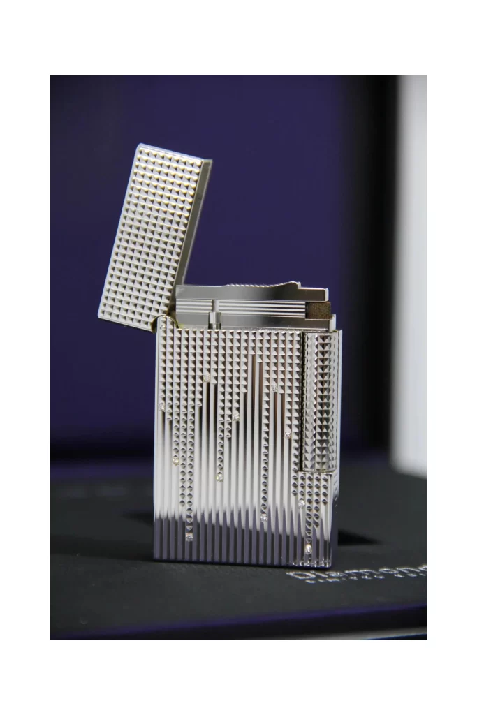 Sparkle with Elegance: S.T. Dupont Ligne 2 Diamond Drops Platinum Lighter -  S.T. Dupont Outlets