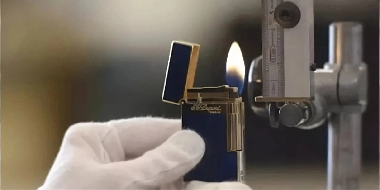 Flame Types and Adjustment Mechanisms in S.T. Dupont Luxury Lighters: A Technical Overview